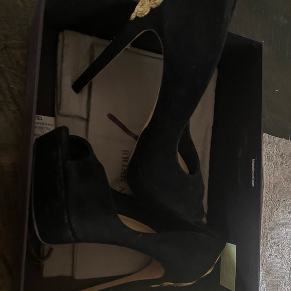 Black peep toe heels- size 8 - Picture 8 of 8